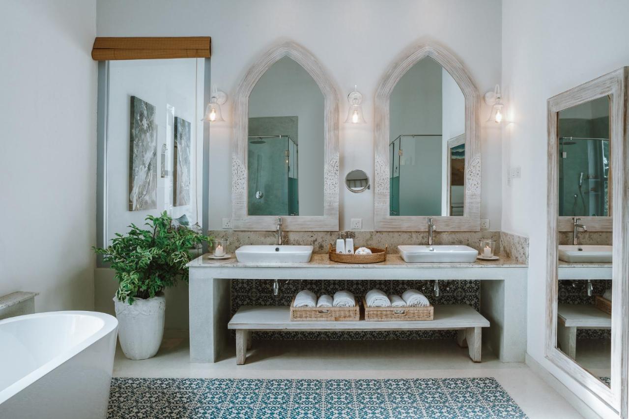 Selenya Talpe - Boutique Villa Unawatuna Buitenkant foto
