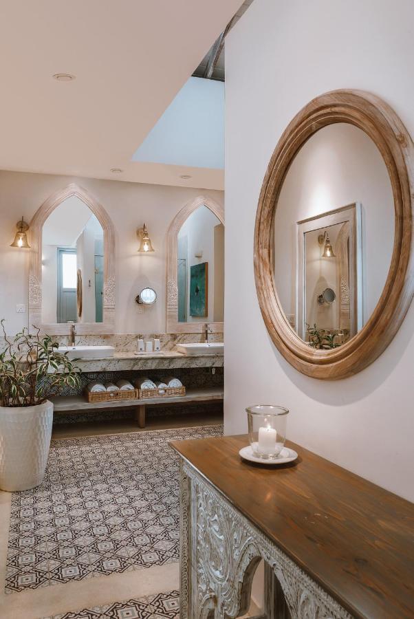 Selenya Talpe - Boutique Villa Unawatuna Buitenkant foto