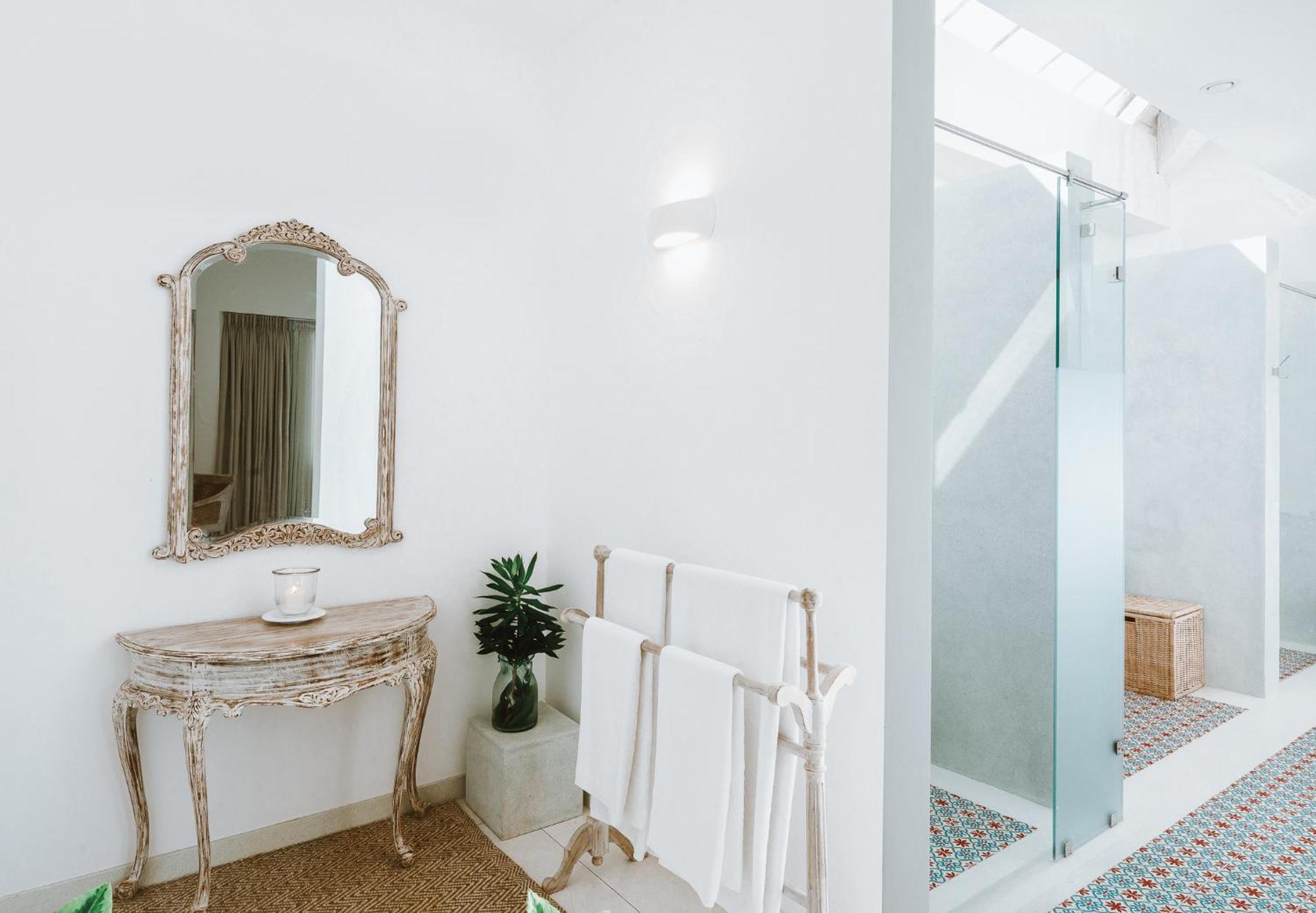 Selenya Talpe - Boutique Villa Unawatuna Buitenkant foto